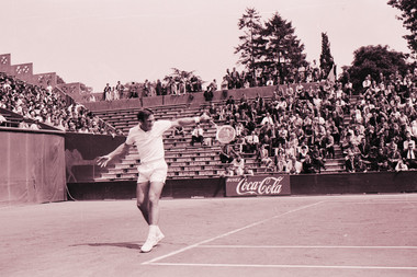 Tony Roche champion Roland-Garros 1966.