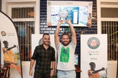 Rogerio Corrêa remporte les eSeries Roland-Garros à Belo Horizonte au Brésil/eSeries Roland-Garros in Belo Horizonte, Brazil.
