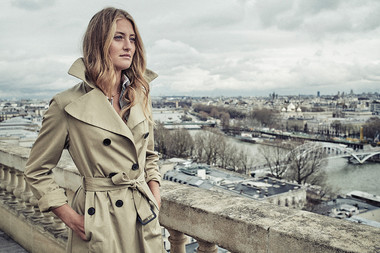 Kristina Mladenovic pose pour