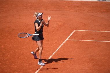 Amanda Anisimova celebrates. Roland Garros 2019 quarter-finals.